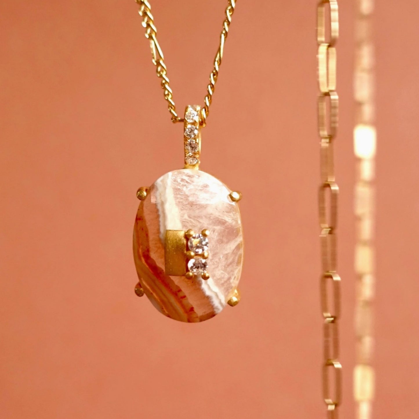 Vintage 18K Gold Plated Heart Shape Brass Pendant with Gemstone Inlay and Drip Oil Charm Bar for Women