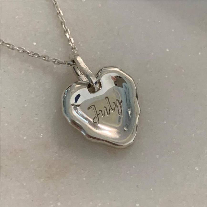 Collar minimalista con colgante de corazón irregular de plata de ley 925 con baño de oro arena en cadena de cuentas