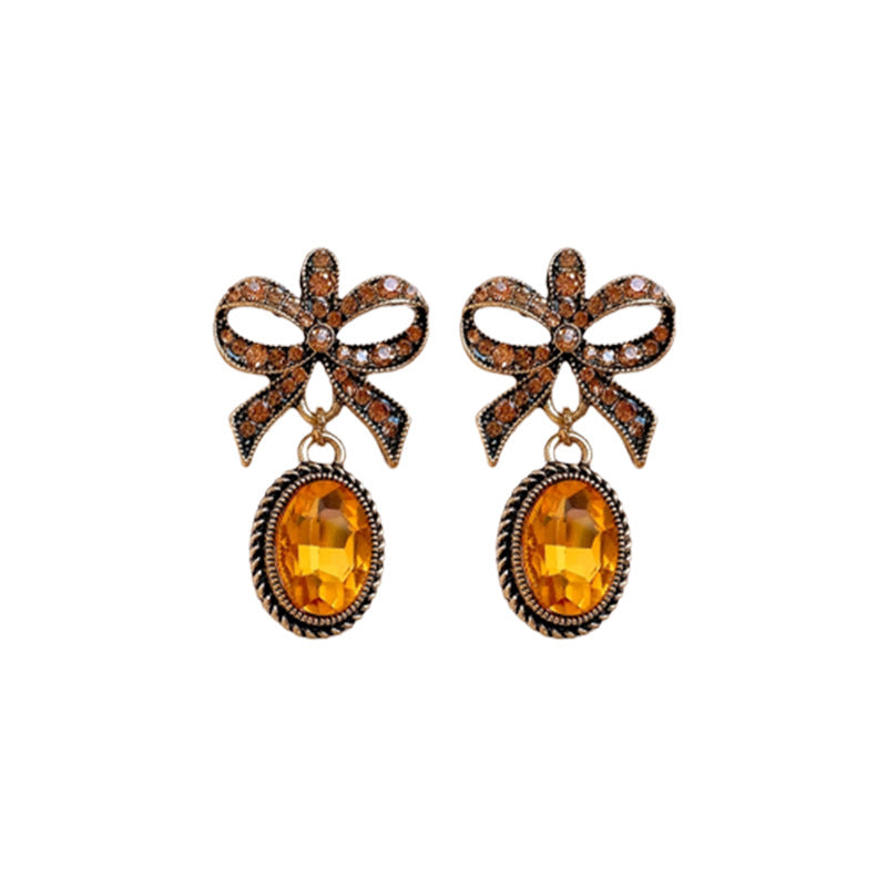 Vintage Bow-Shaped Alloy Stud Earrings with Rhinestone Inlay for Women, Geometric and Elegant Court-Inspired Design