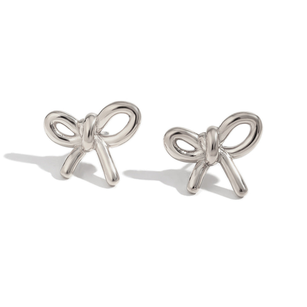 Orecchini a perno da donna Fashion OL minimalisti in acciaio inossidabile placcato oro 18K a forma di cuore, fiore e ventaglio