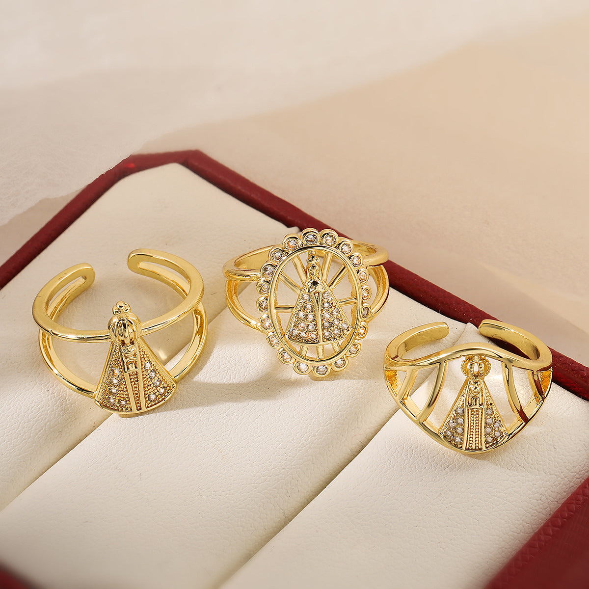 Anello aperto geometrico minimalista da donna in rame con placcatura in oro 18 carati e intarsio di zirconi