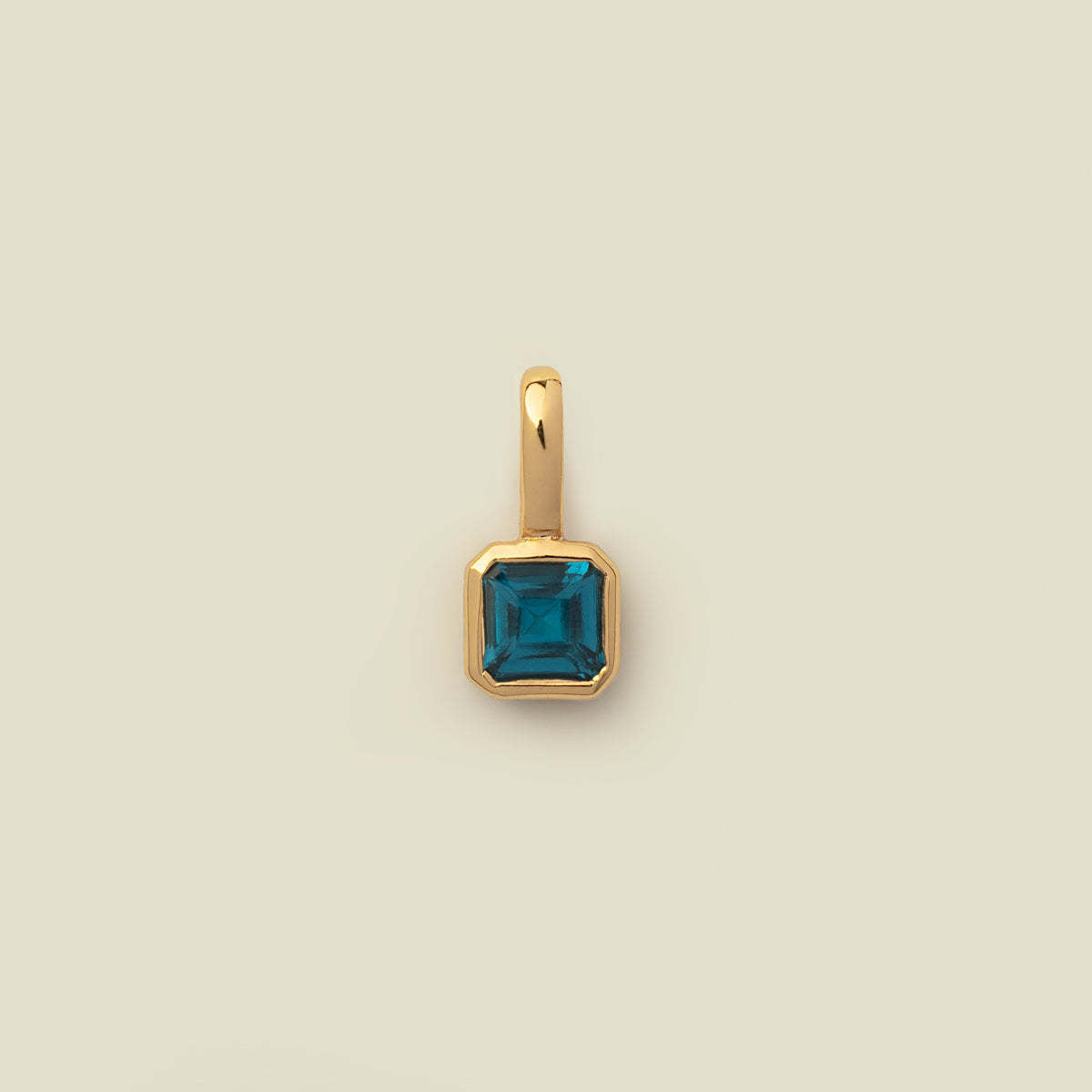 Minimalist Square Titanium Steel Gemstone Pendant with Cubic Zirconia Inlay Charm Bar for Women