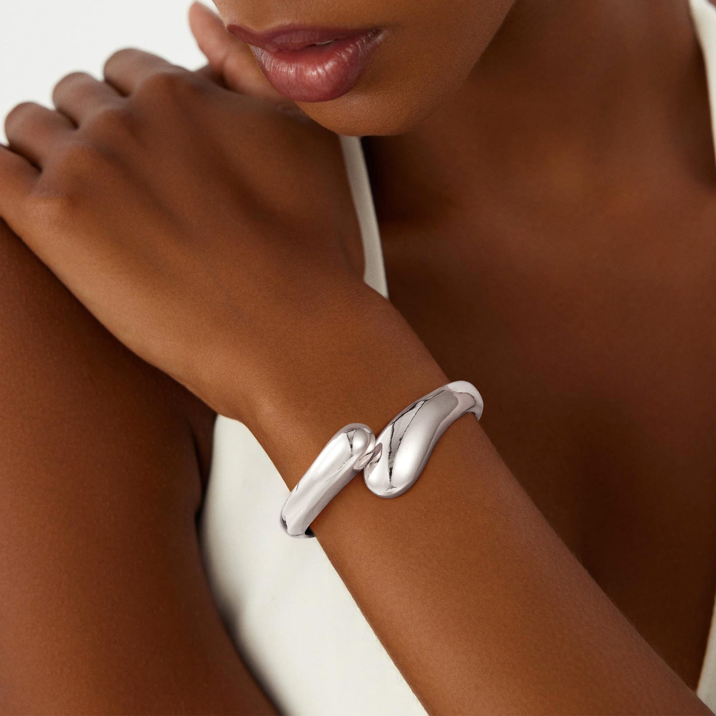 Geometric Adjustable Open Bangle Bracelet for Women in Zinc Alloy with Plated Finish