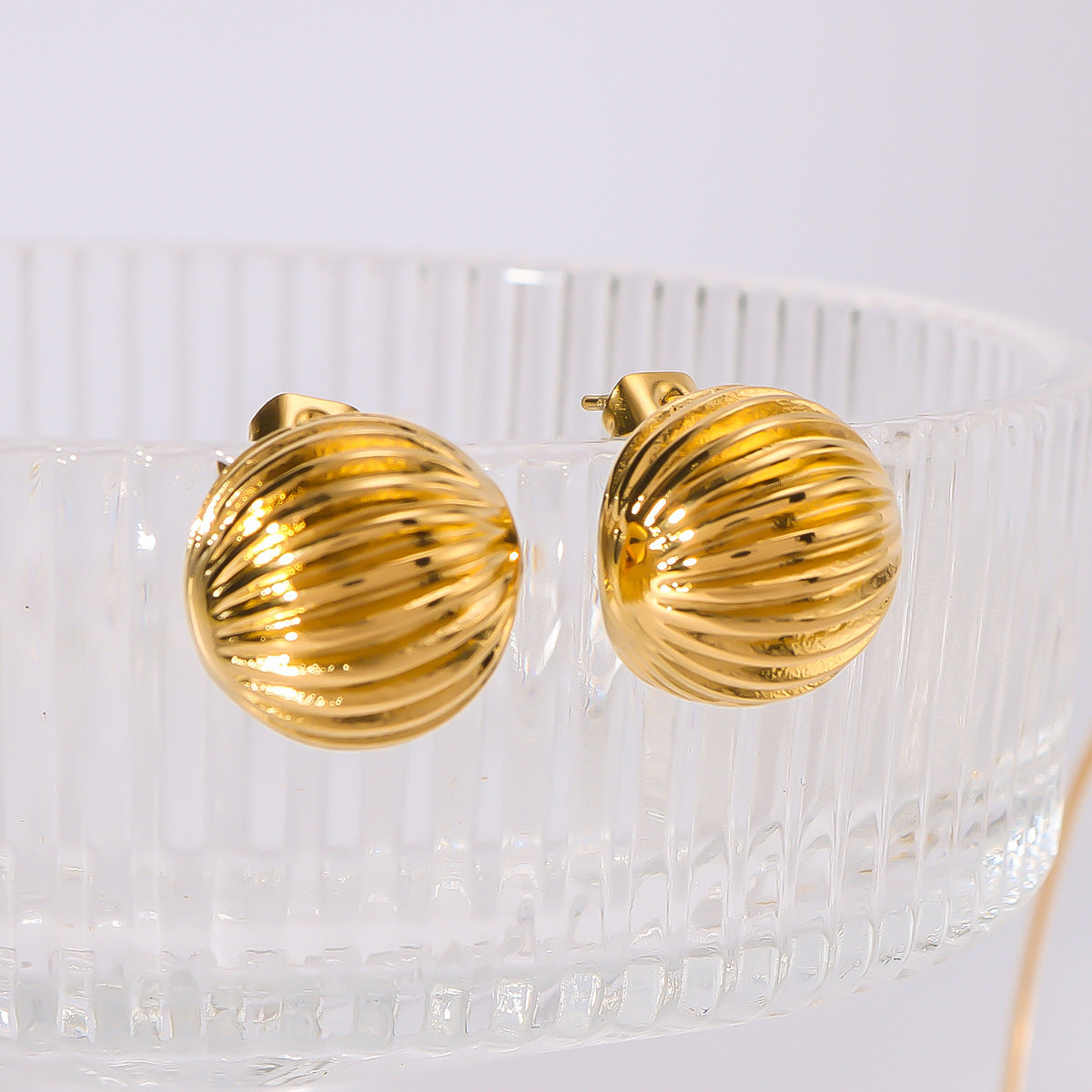 Orecchini a Cerchio Minimalisti Geometrici Semisferici in Acciaio Inossidabile con Placcatura Sottovuoto in Oro 18K da Donna