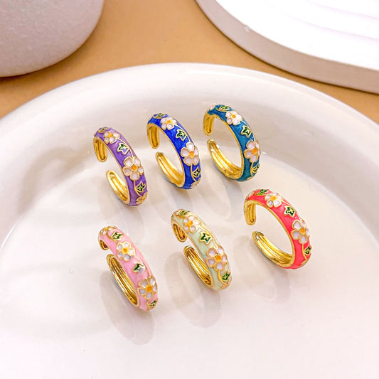 Anillo de latón chapado en oro con esmalte floral dulce vintage para mujer