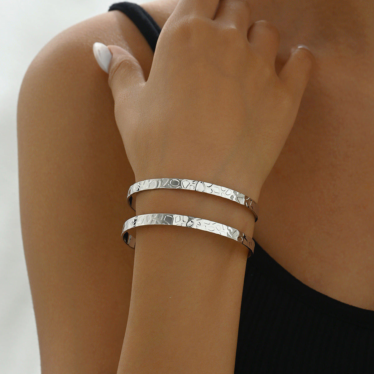 Bracciale geometrico regolabile a doppio strato da donna per pendolari, in lega di zinco con finitura placcata