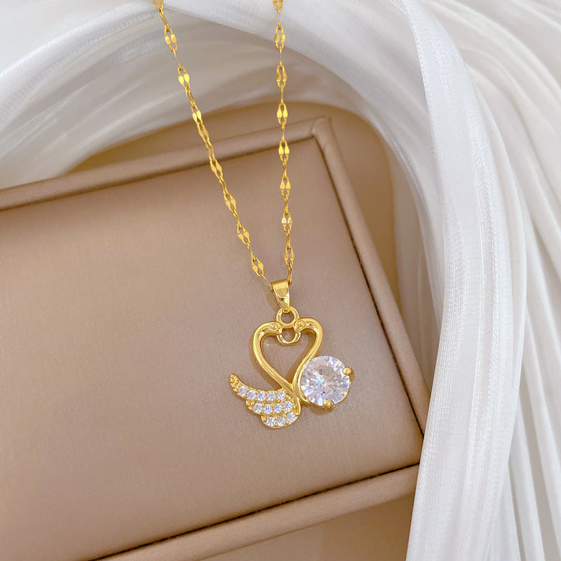 Sweet Heart Rhinestone Titanium Steel Necklace Unisex Cable Chain
