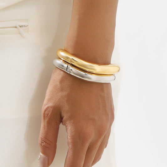 Pulsera geométrica irregular vintage de aleación para mujer con acabado pulido y superficie chapada