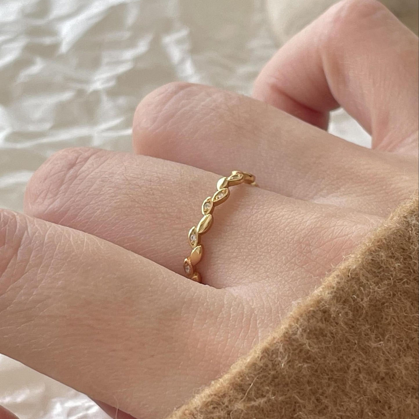 Anillo minimalista de planta chapado en plata de ley 925