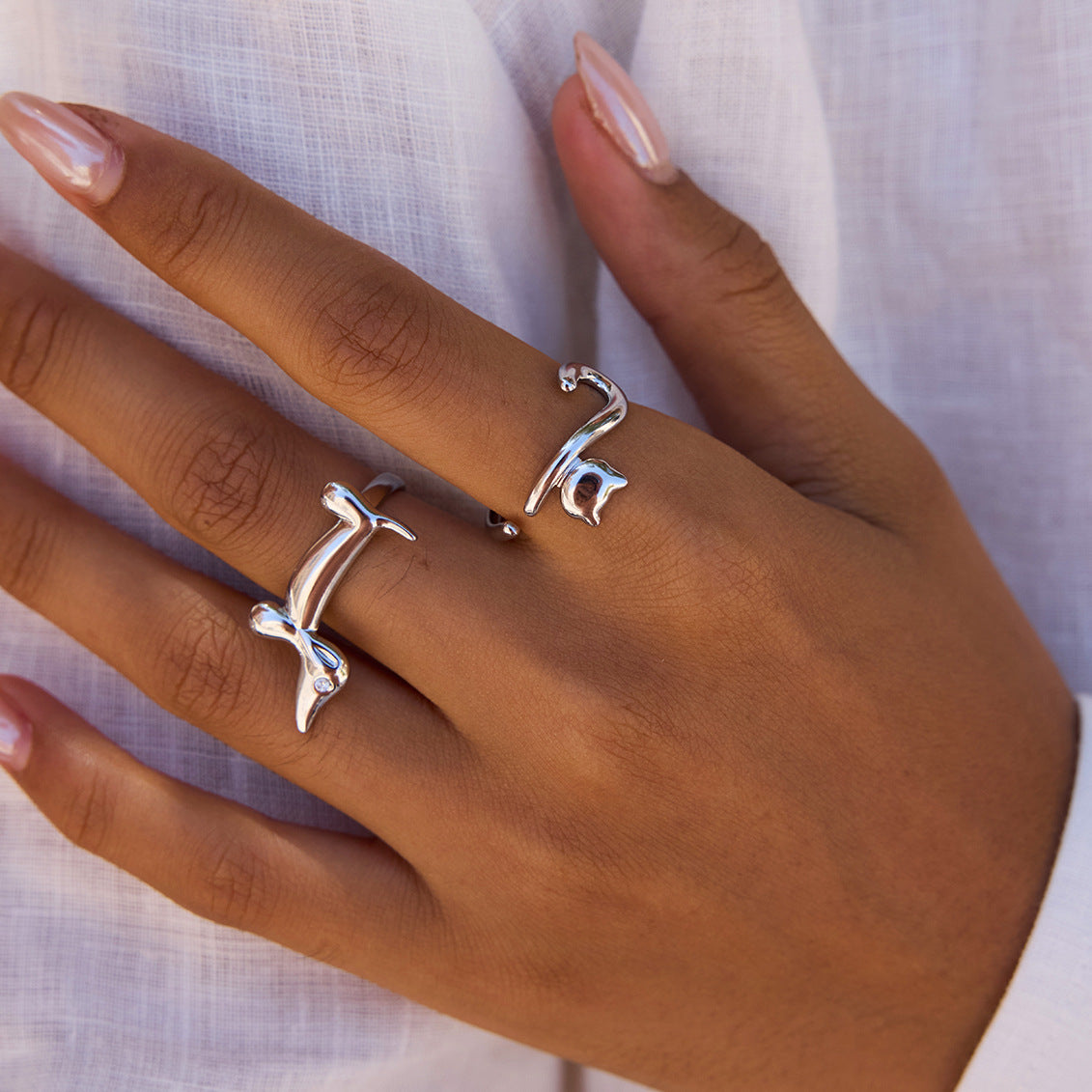 Anillo de gato geométrico de acero de titanio con acabado chapado para mujer, accesorio de moda