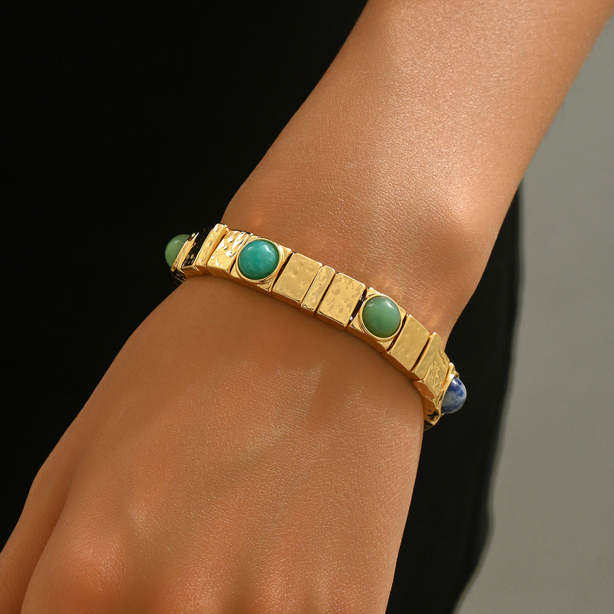 Pulsera de aleación con diamantes de imitación de estilo vintage, geométrica, para mujer, con detalles redondos y de lunares