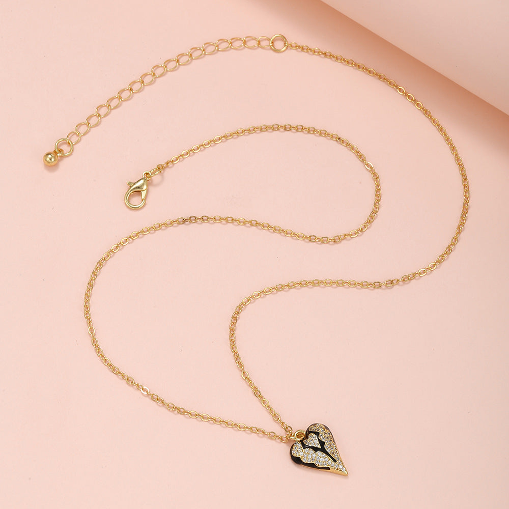 Elegant Heart Brass Micro-Paved Cubic Zirconia Pendant Necklace for Women
