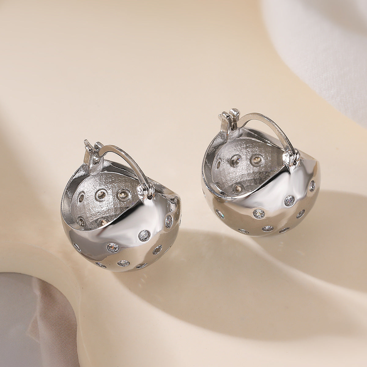 Vintage-Inspired Irregular Geometric Earrings for Women Made of Copper with Real Gold Plating and Zirconia Accents