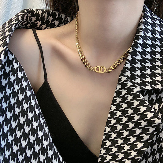 Minimalist Letter Shape Titanium Steel Necklace with Gold Plating for Women and Men, Short Clavicle Chain Compatible with Hoodies