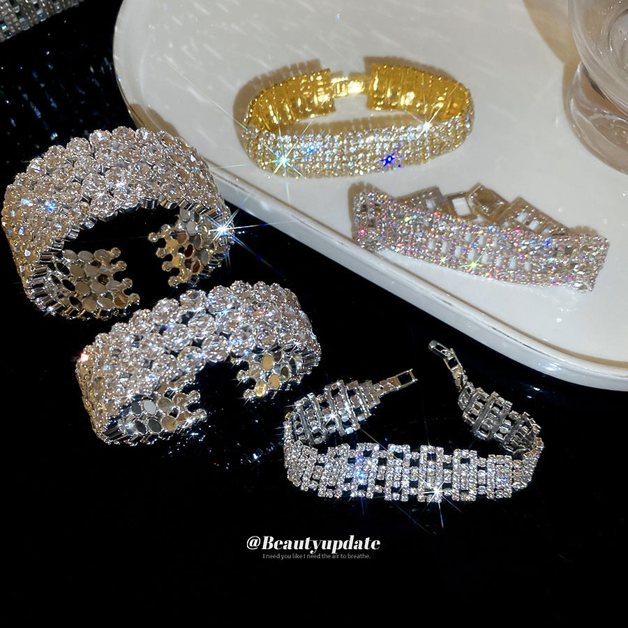 Pulsera redonda de metal minimalista con incrustaciones de diamantes de imitación para mujer, brazalete elegante de estilo de lujo