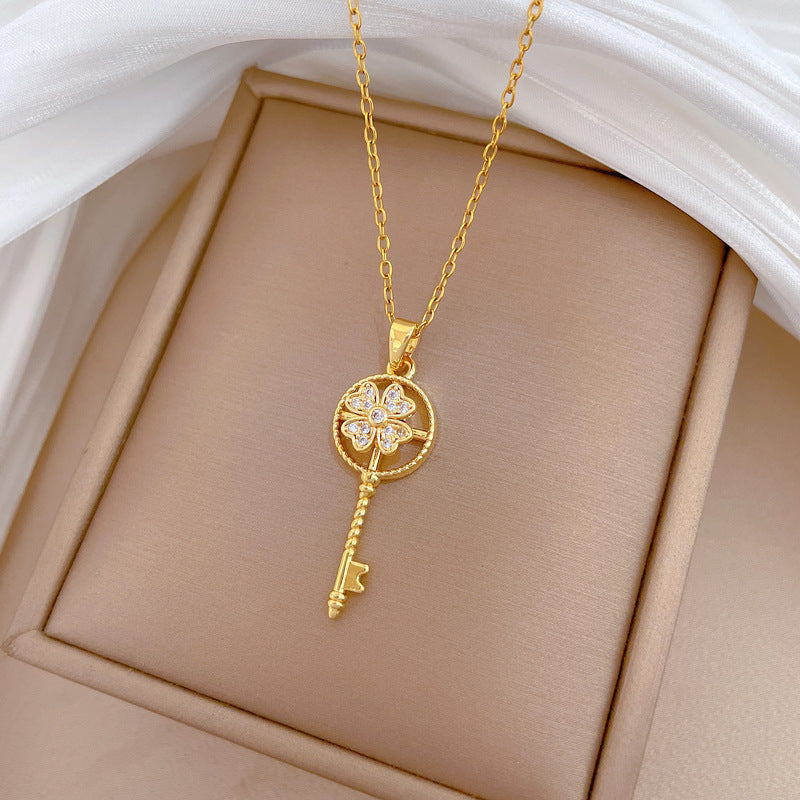 Sweet Geometric Moon Rhinestone Inlaid Brass Pendant Titanium Steel Necklace for Unisex