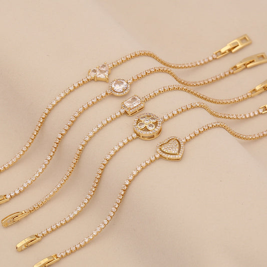 Bracciale da donna placcato oro 18K con zirconi, design alla moda a cuore e floreale