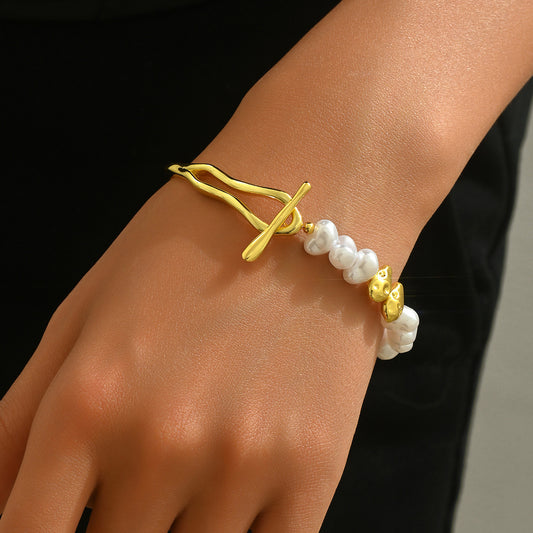 Pulsera de Cobre para Mujer de Lujo, Minimalista, Geométrica y con Perlas