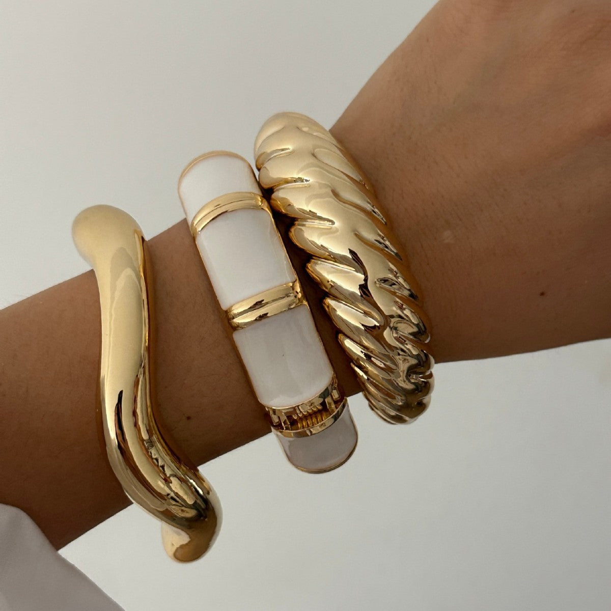 Bracciale in lega placcato olio con gocce geometriche di lusso