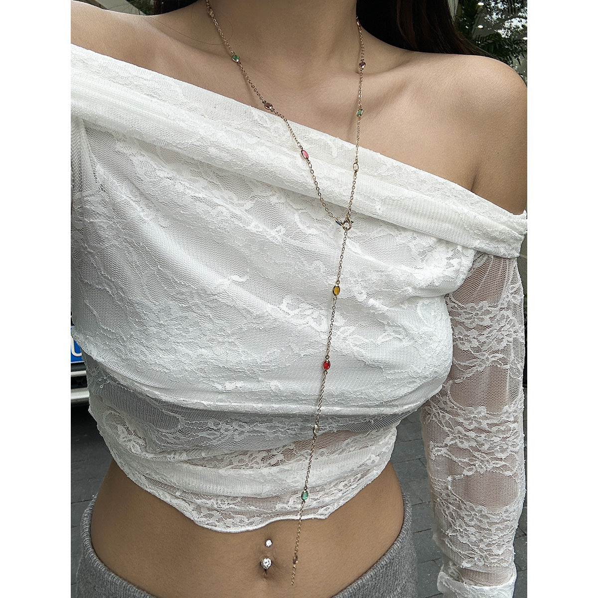 Collana a pendente minimalista a Y da donna con catena in lega di zinco placcata e nappe con strass