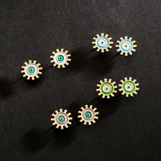 Orecchini a perno geometrici minimalisti carini in rame con placcatura in oro 18 carati e dettagli colorati smaltati a forma di occhio