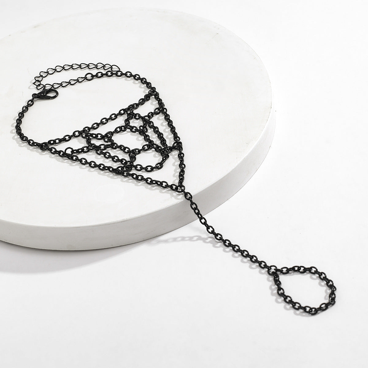 Pulsera de metal geométrica de telaraña dulce y atrevida para mujer con acabado chapado