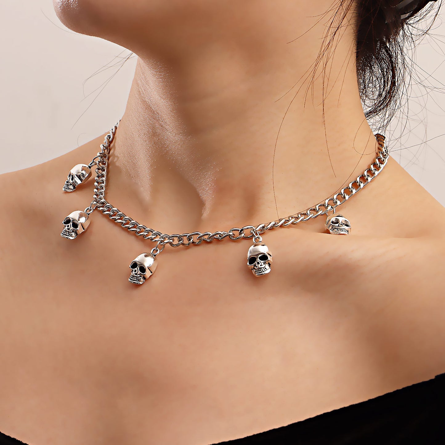 Punk Style Skull Pendant Necklace for Women with Geometric Shape Alloy Construction and Plated Finish Locket Chain