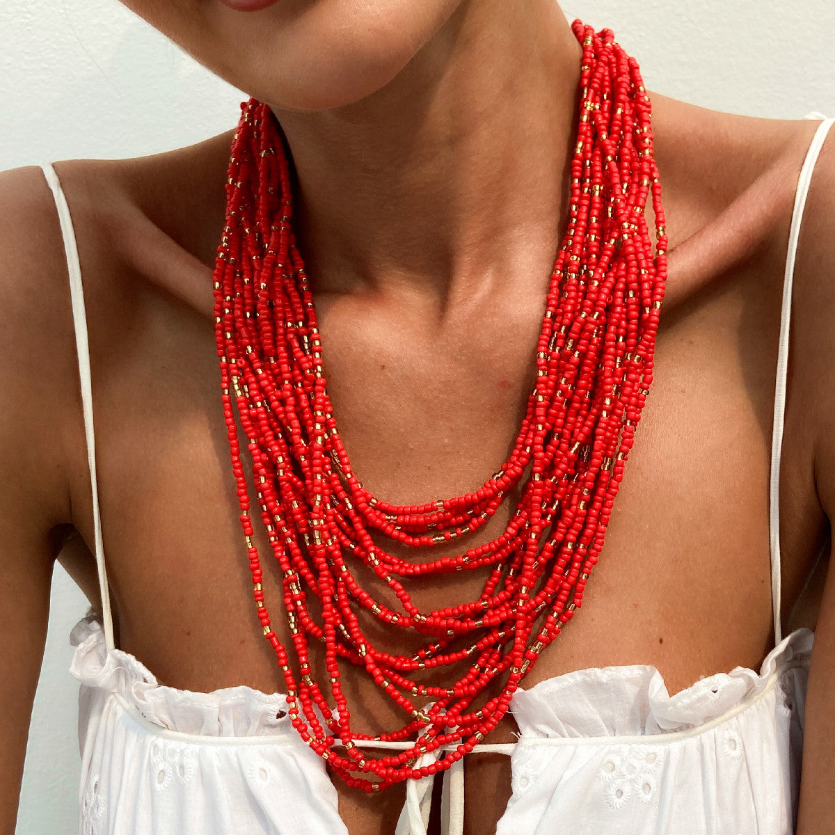 Collana Bohemien Geometrica da Donna con Design a Fili Multistrato Fatti a Mano e Perle