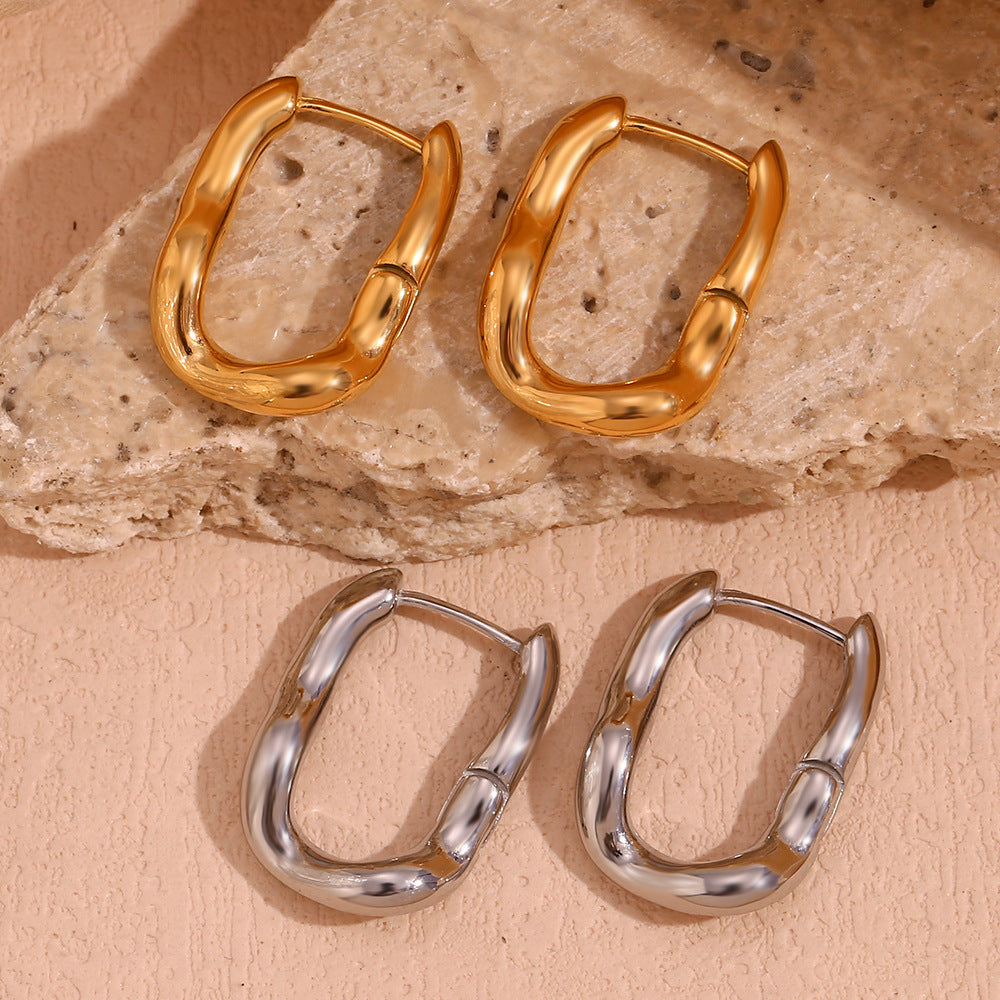 Pendientes de aro geométricos minimalistas en forma de U de acero inoxidable chapados en oro de 18 quilates para mujer