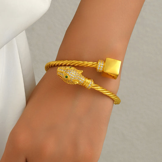 Pulsera de estilo lujoso con diseño cuadrado en forma de serpiente con incrustaciones de pedrería para mujer, brazalete ajustable en aleación de latón