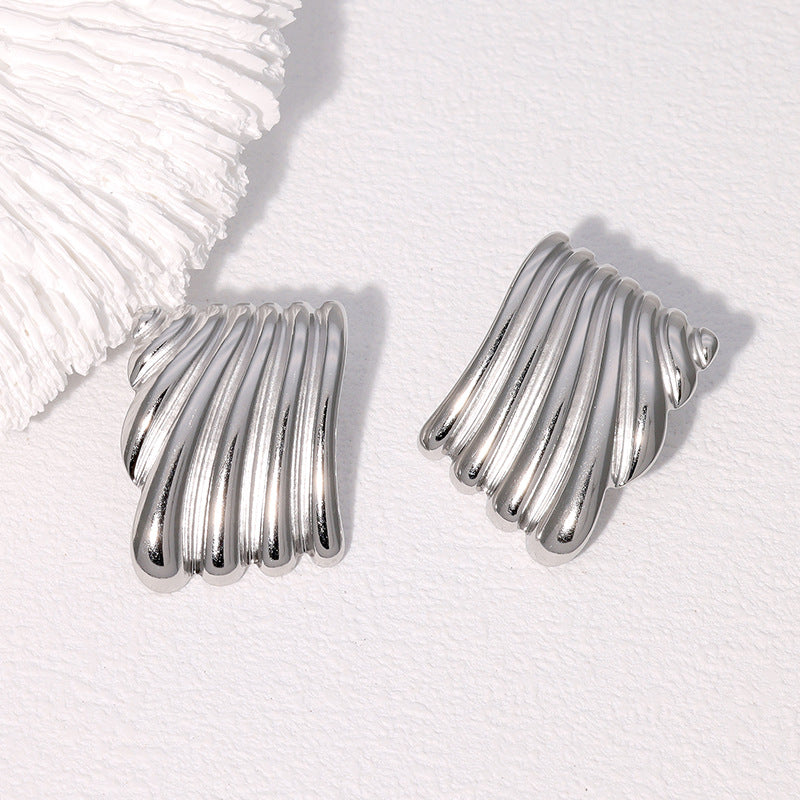 Orecchini geometrici minimalisti in acciaio inossidabile placcato oro da donna con design a linea pulita e forma quadrilatera