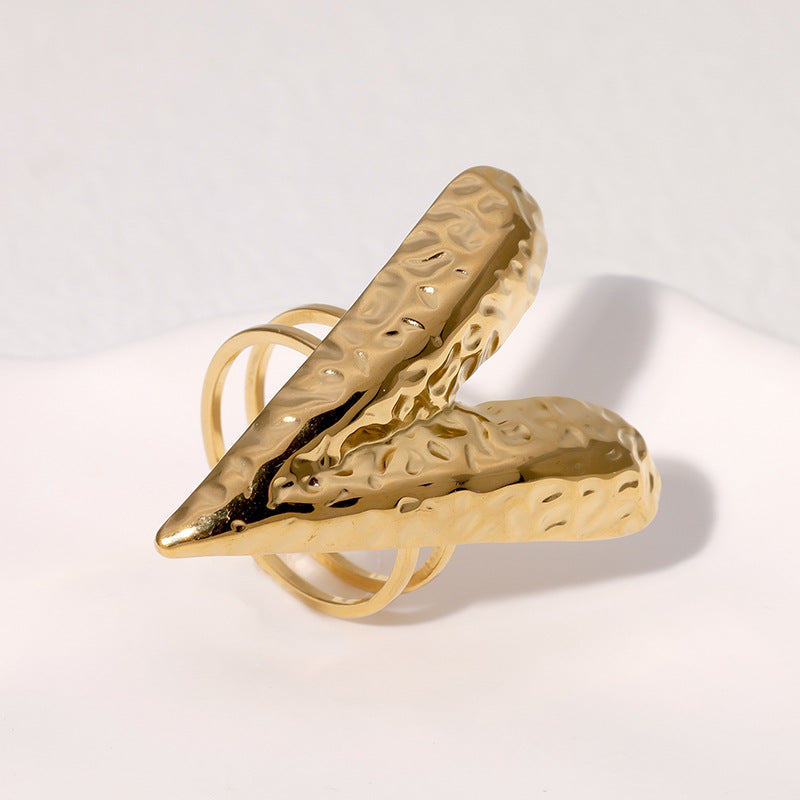 Vintage Style Heart-Shaped Gold-Plated Stainless Steel Open Ring for Women with Elegant Sophisticated Look