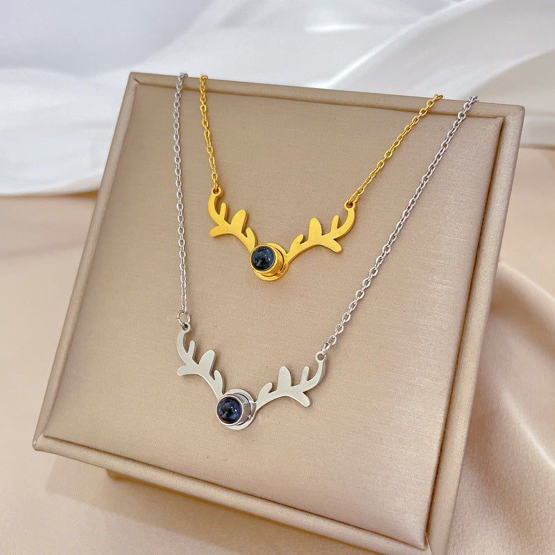 Minimalist Geometric Titanium Steel Plated Necklace for Women with Gold-Plated Projection Stone Pendant and Clavicle Chain Style