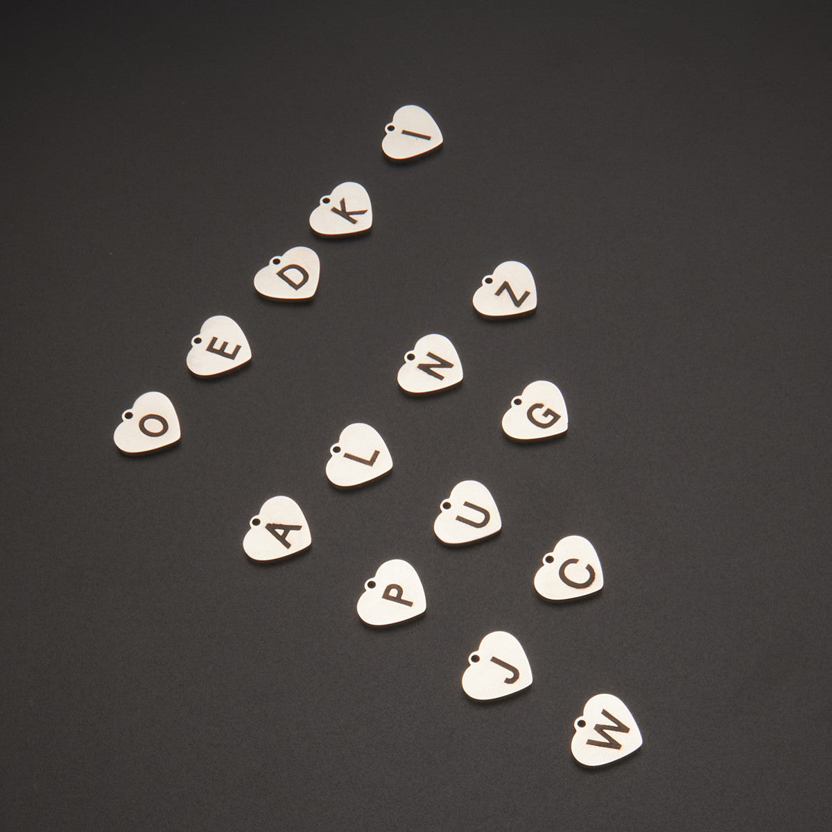 Charm a forma di barra con ciondolo a cuore minimalista in acciaio inossidabile lucidato