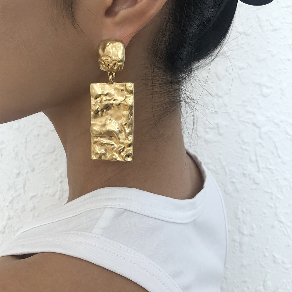 Pendientes de Aleación Geométrica Minimalista con Acabado Chapado para Mujer