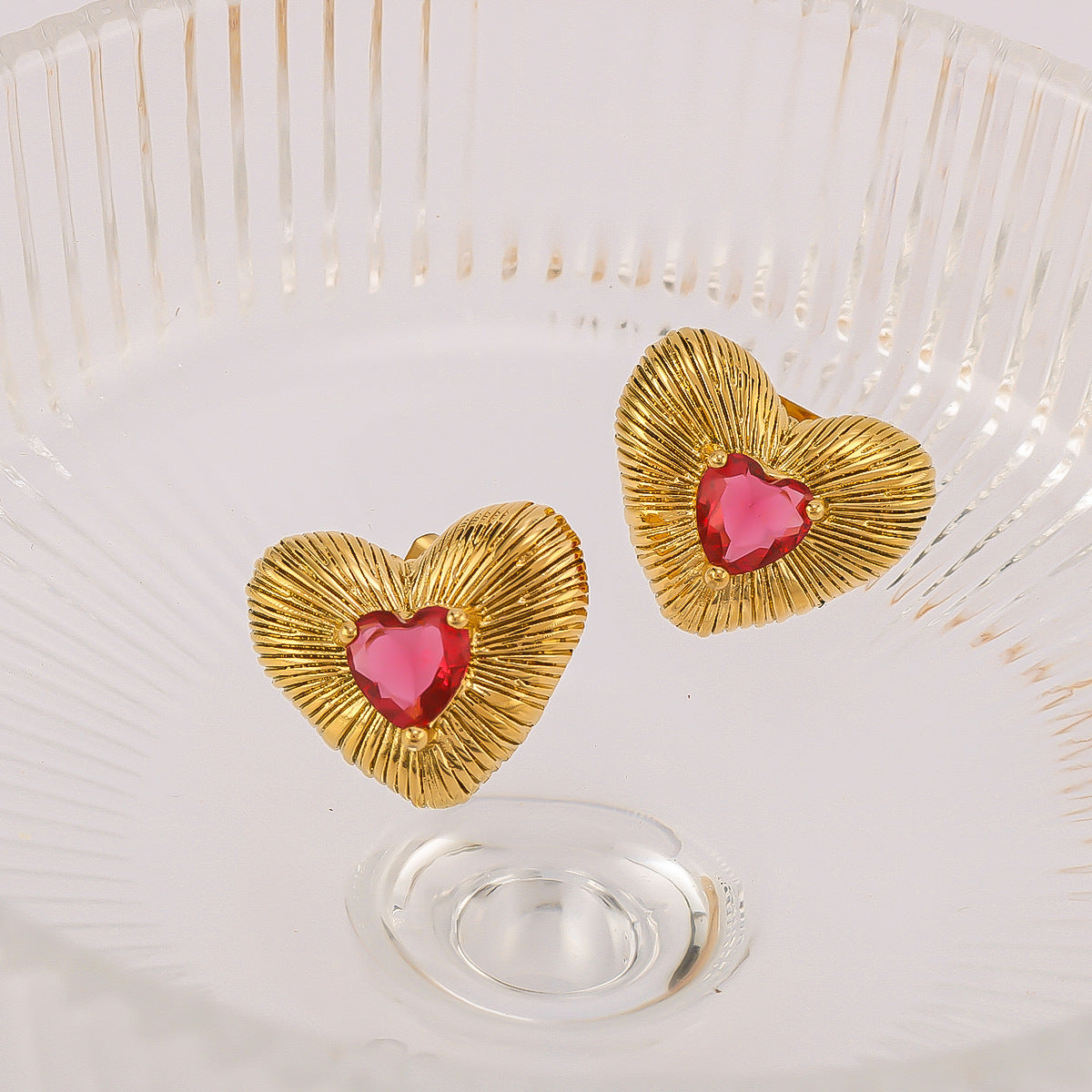 Minimalist Heart-Shaped Stainless Steel Stud Earrings with Rhinestone Inlay and 18K Gold Plating for Women