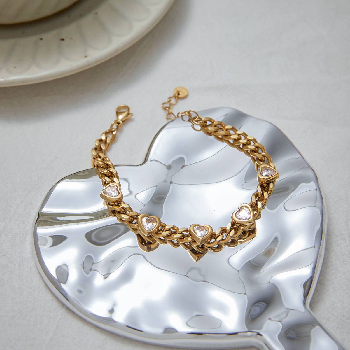 Elegante Bracciale a Cuore in Acciaio Inossidabile con Intarsio di Strass, Finitura Placcata, Gioielli Minimalisti alla Moda per Donne