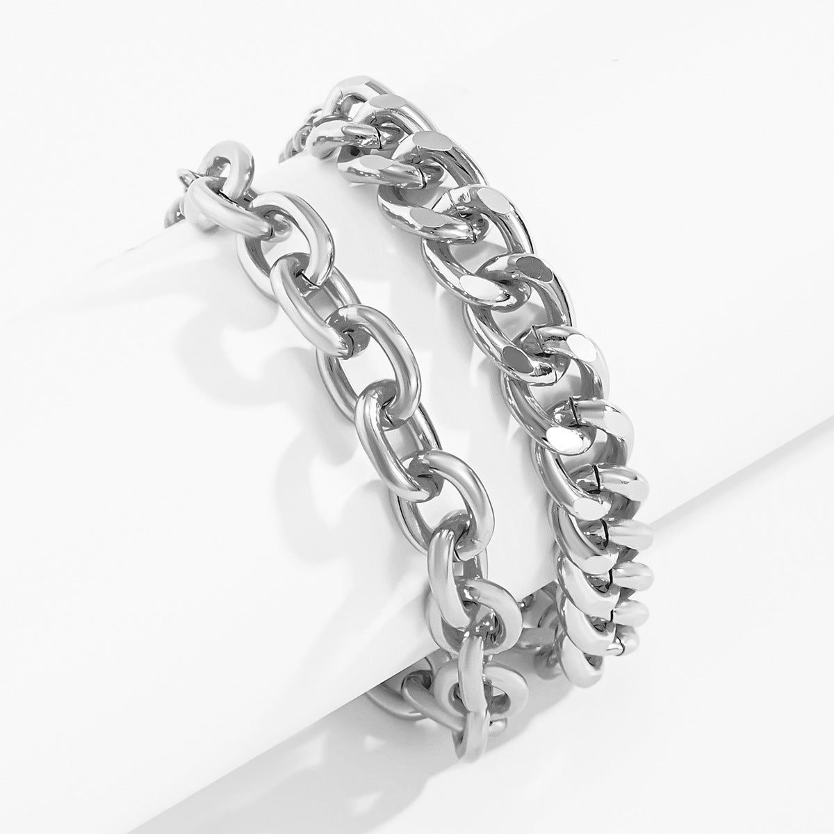 Bracciale rigido a polsino da donna in alluminio geometrico stile Punk con audace catena a maglie cave