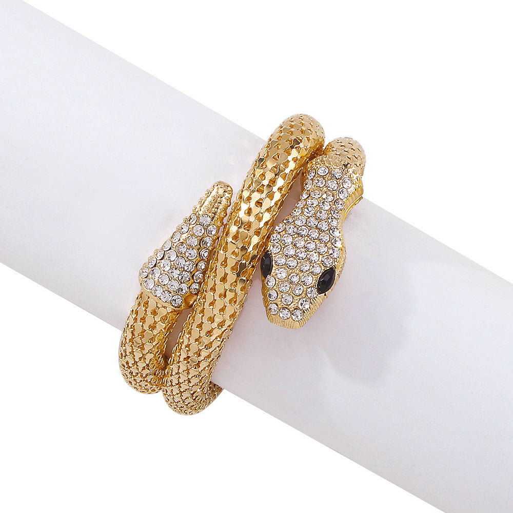 Pulsera de cadena en O geométrica dorada de varias capas para mujer, estilo dulce y moderno, pulsera de aleación chapada, joyería de moda para recuerdo de viaje