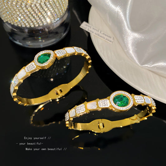 Vintage PVD Titanium Steel Teardrop Geometric Bracelet with Green Cubic Zirconia
