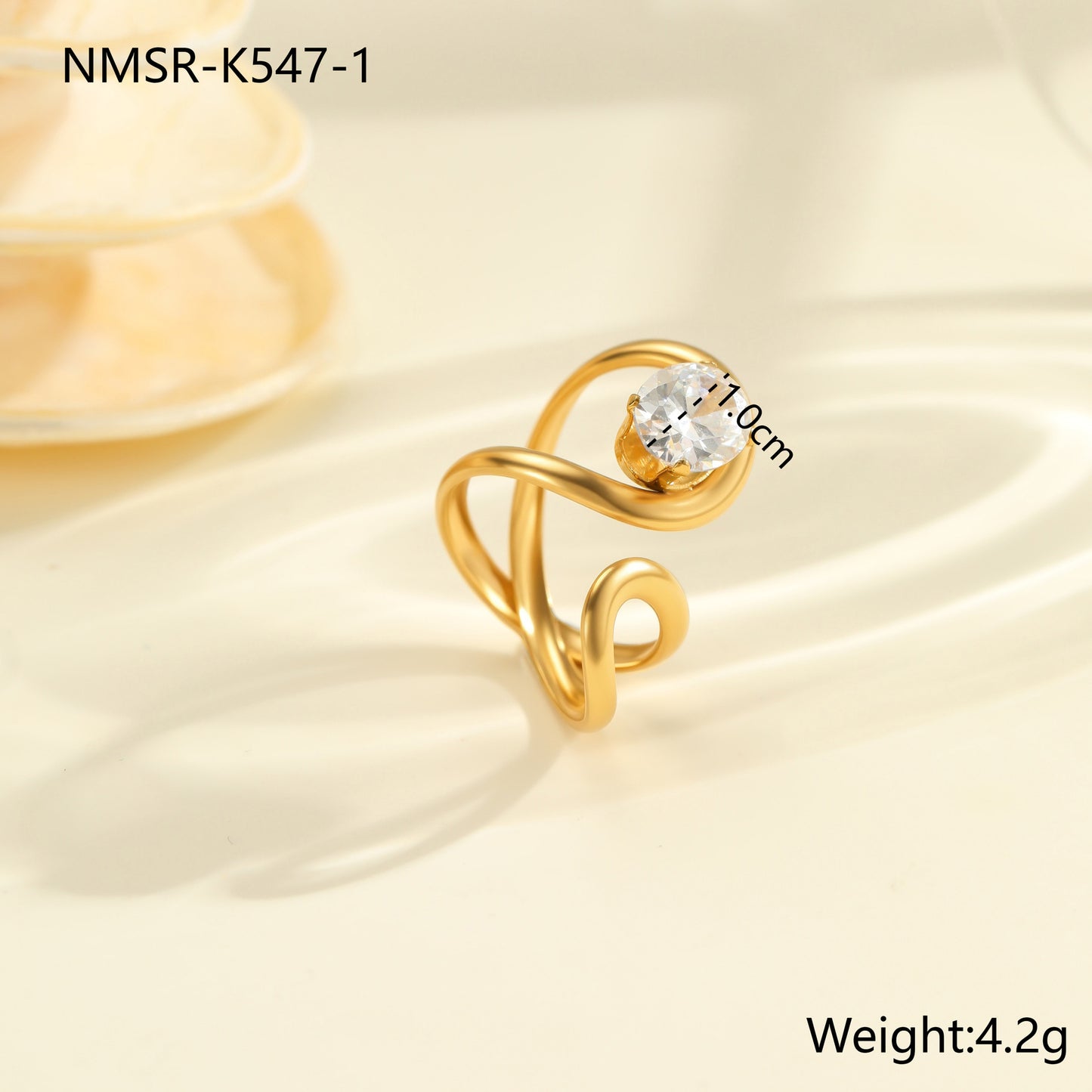 Anillo Minimalista Geométrico de Acero Inoxidable con Baño de Oro de 18K y Detalles de Zirconia para Mujer