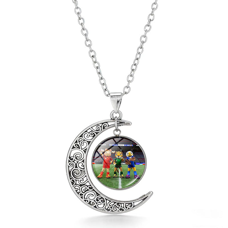 Collana Pendente Luna Geometrica Sportiva in Lega Placcata con Charm in Cristallo da Donna