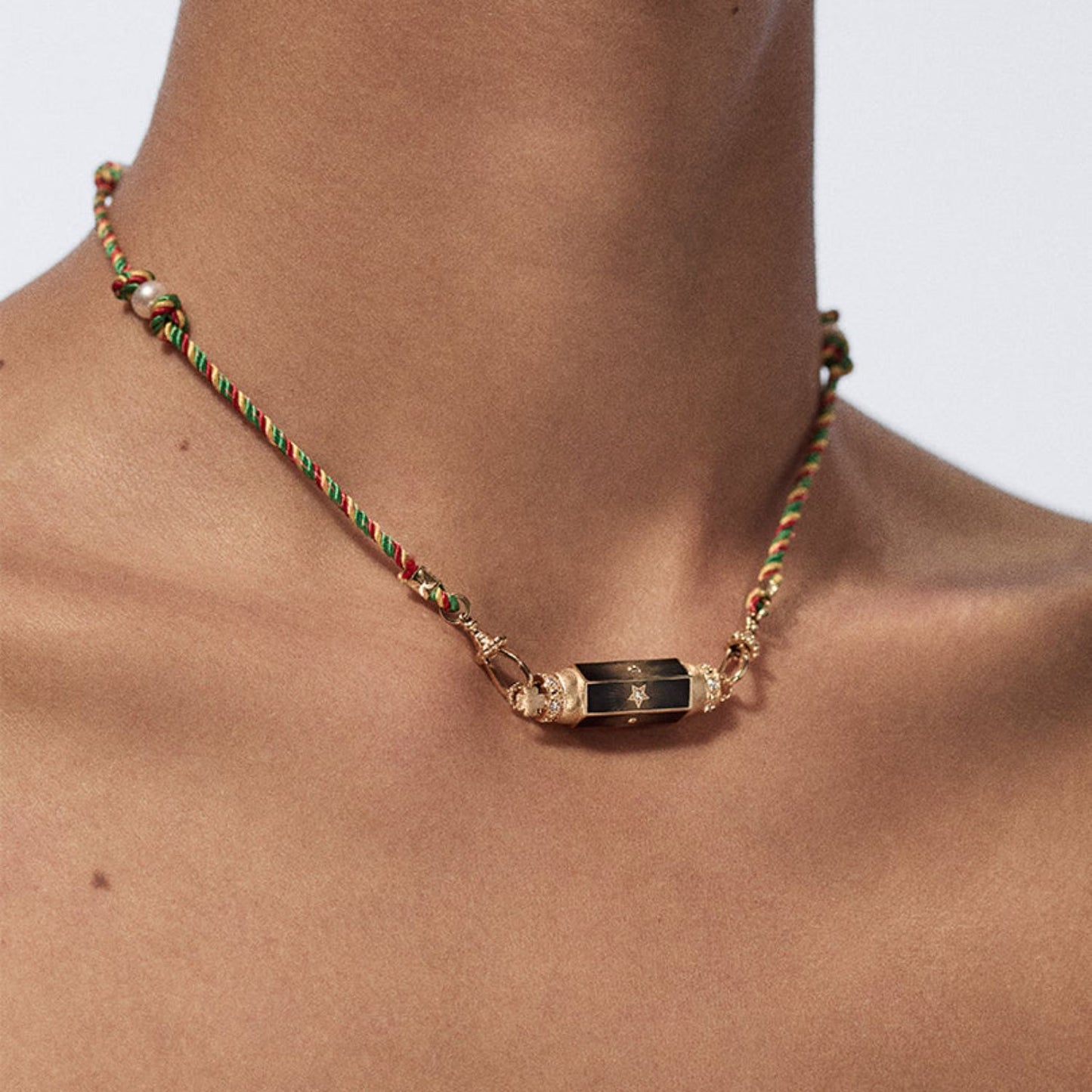 Collana Bohemien Geometrica con Ciondolo a Stella e Occhio in Rame Placcato Oro