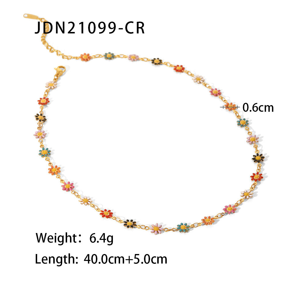 Trendy 18K Gold Plated Titanium Steel Daisy Flower Geometric Necklace for Women