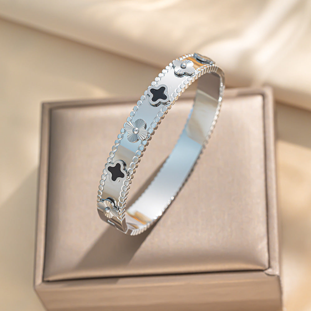 Bracciale Minimalista in Acciaio Inossidabile da Donna con Placcatura in Acciaio al Titanio e Intarsio di Strass a Forma Geometrica Ovale