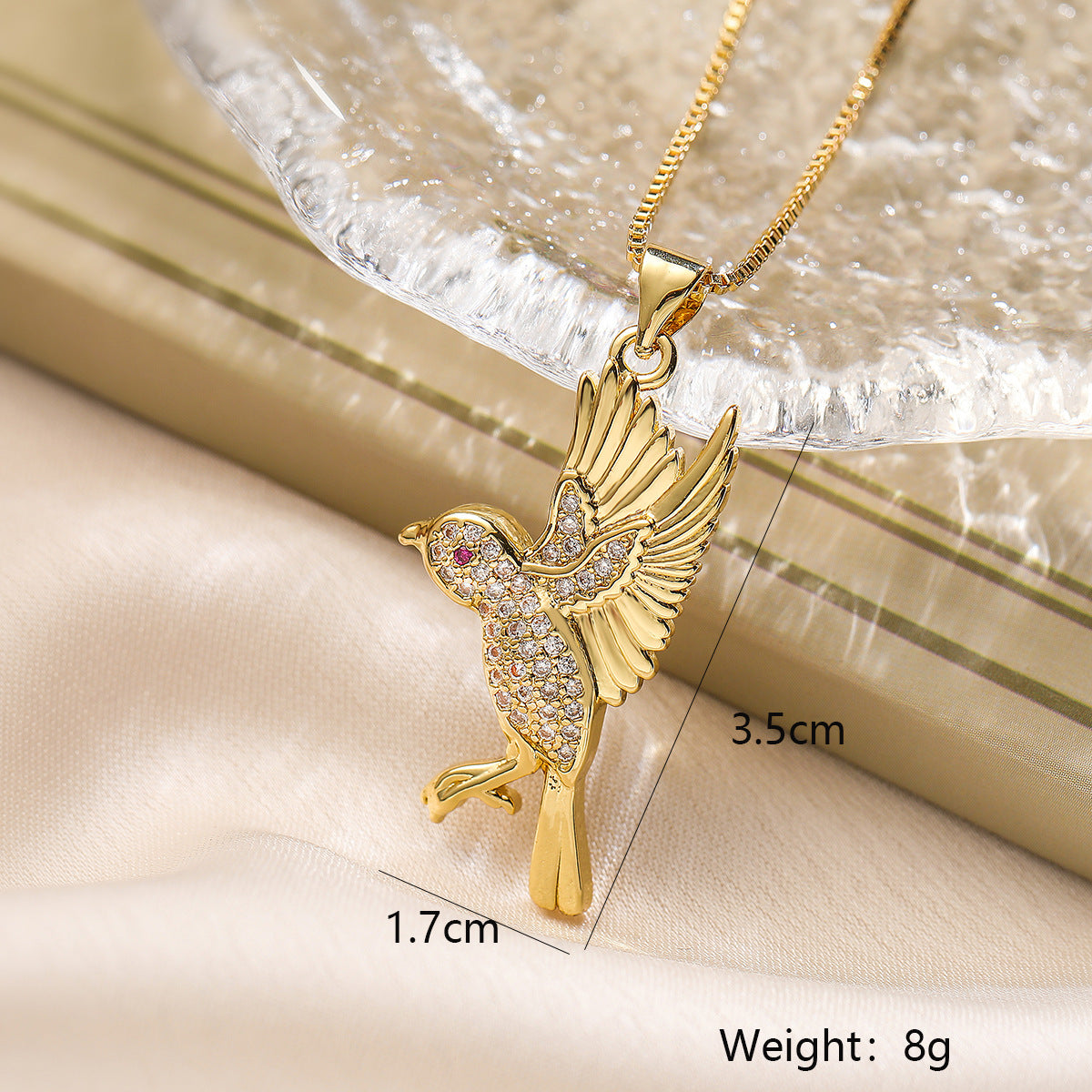 Minimalist Bird-Shaped Pendant Necklace for Women Made of Brass with 18K Gold Plating and Zircon Inlay