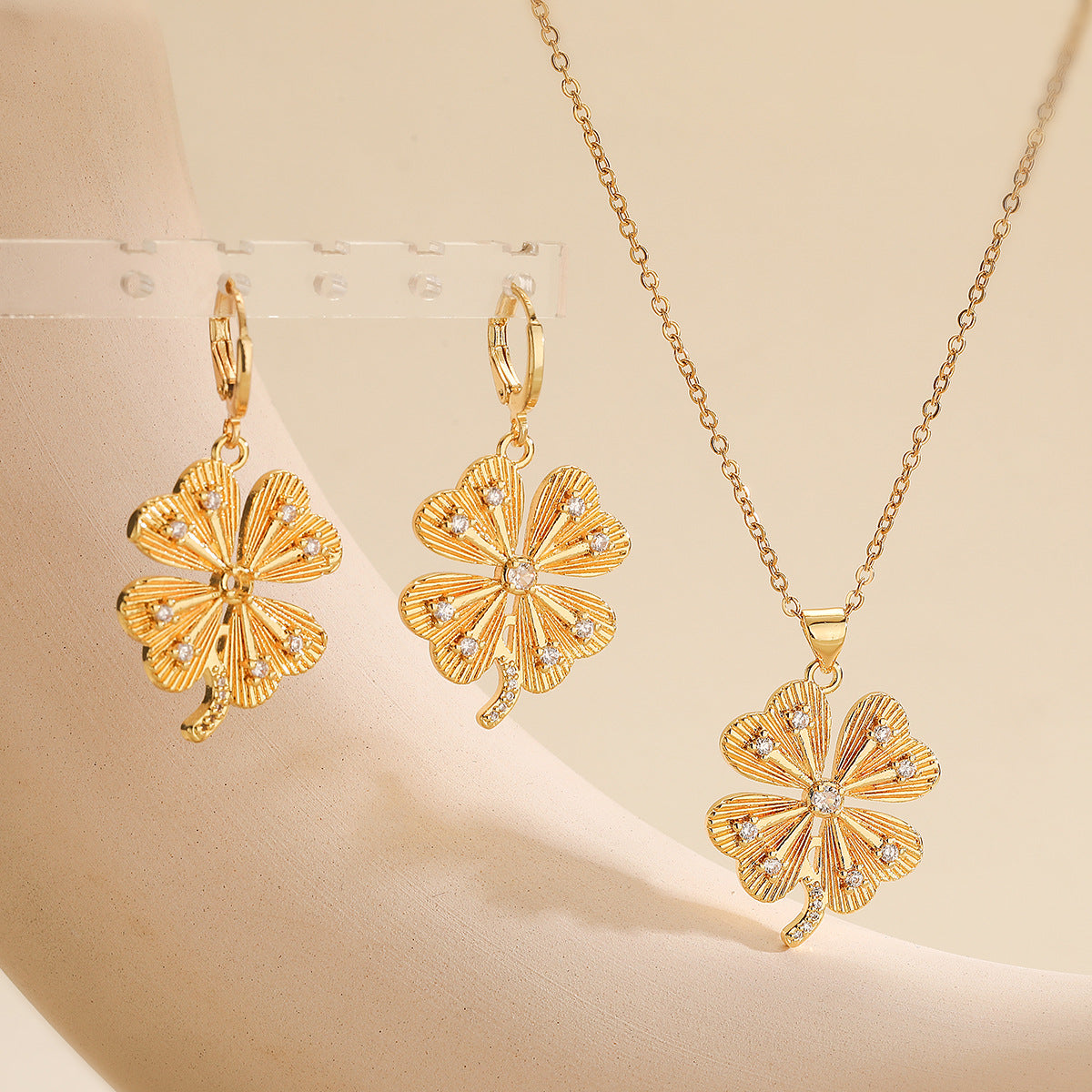 Minimalist Leaf Micro-inlay Cubic Zirconia Brass Necklace and Earring Set for Women with Cable Chain