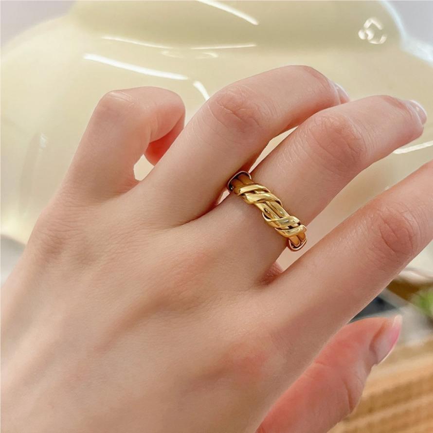 Anello Minimalista con Forma Geometrica Irregolare in Argento Sterling S925 da Donna