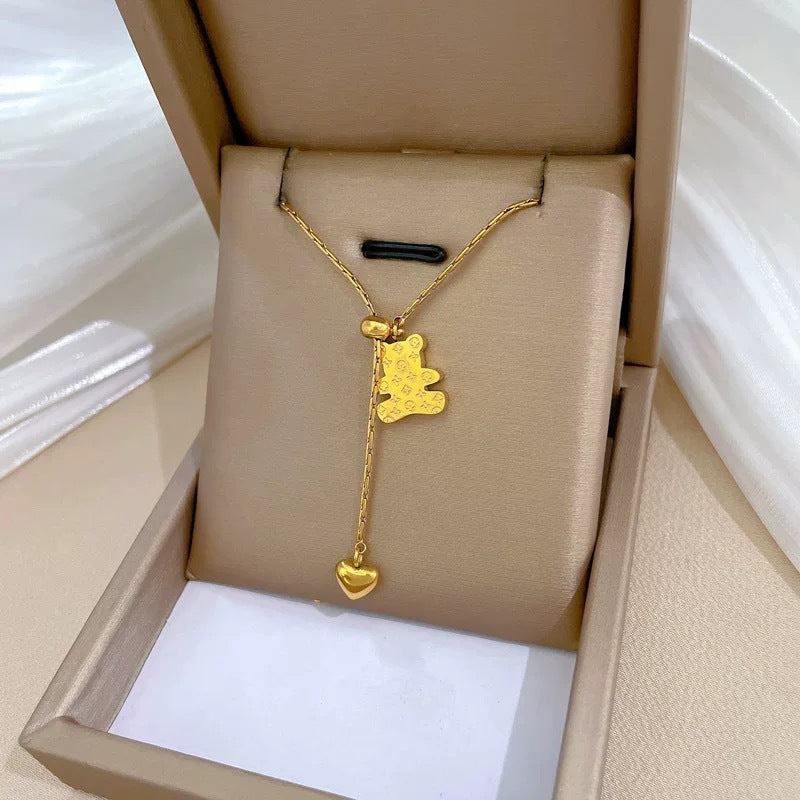 Minimalist Bear-Shaped Titanium Steel Pendant Necklace for Women with Plated Finish and Delicate Clavicle Chain
