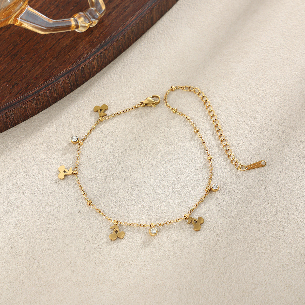 Luxury 18K Gold Plated Stainless Steel Heart Rhinestone Anklet
